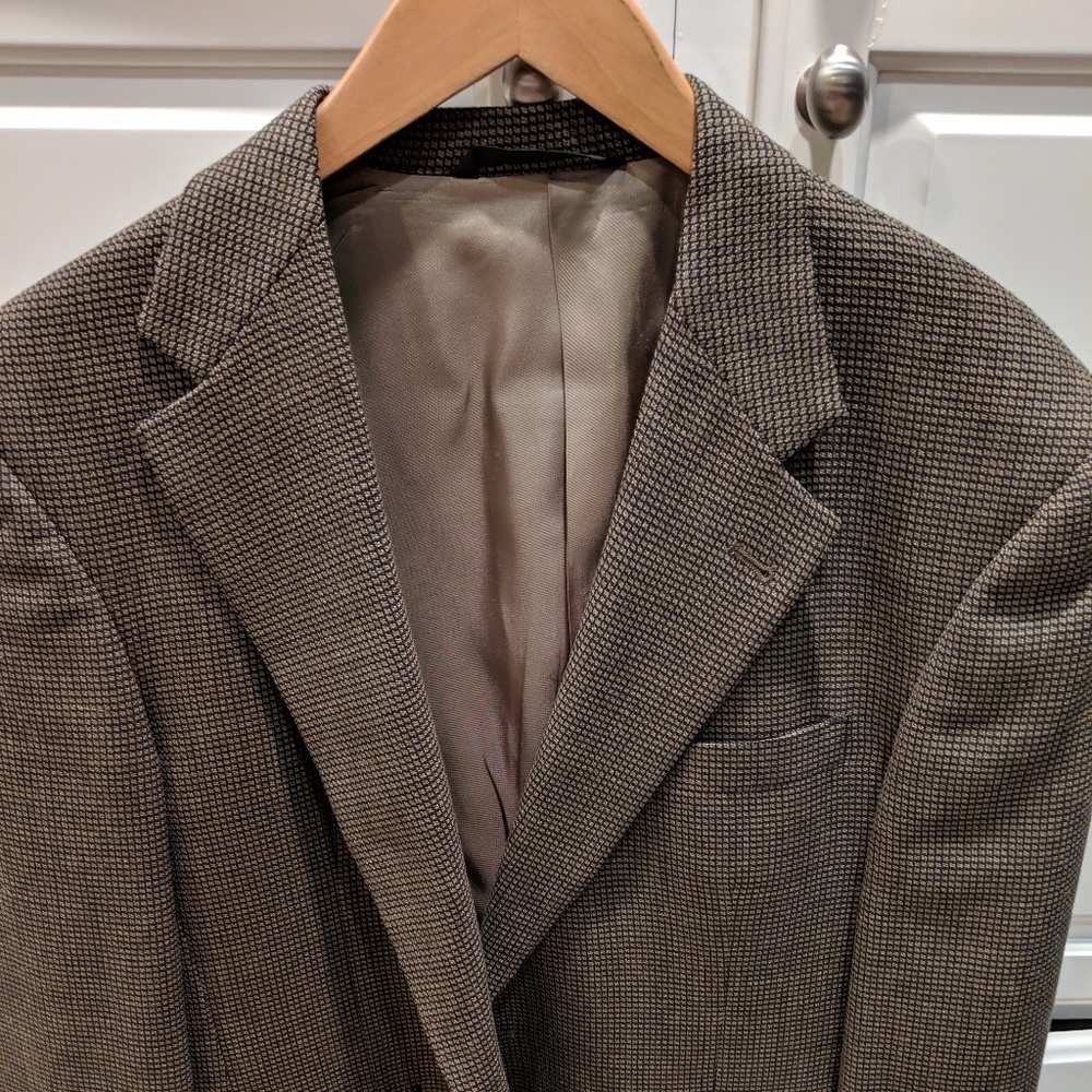 Burberry London 40S Brown-Black Nailhead Pattern